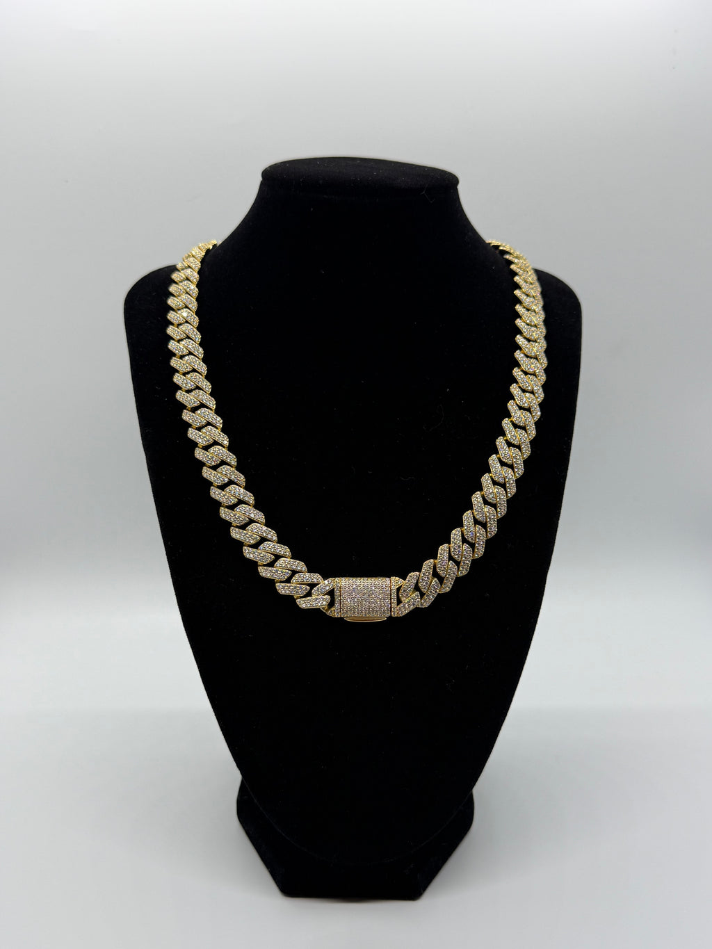 12mm 20" VVS Moissanite 18k Gold Vermeil Iced Miami Cuban Chain